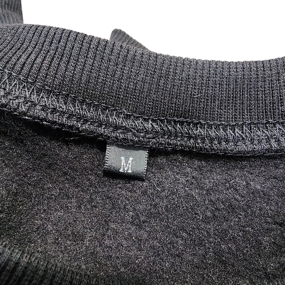 NWOT Grey's Anatomy Black Graphic Sweatshirt Size Medium A0114 - Picture 3 of 5